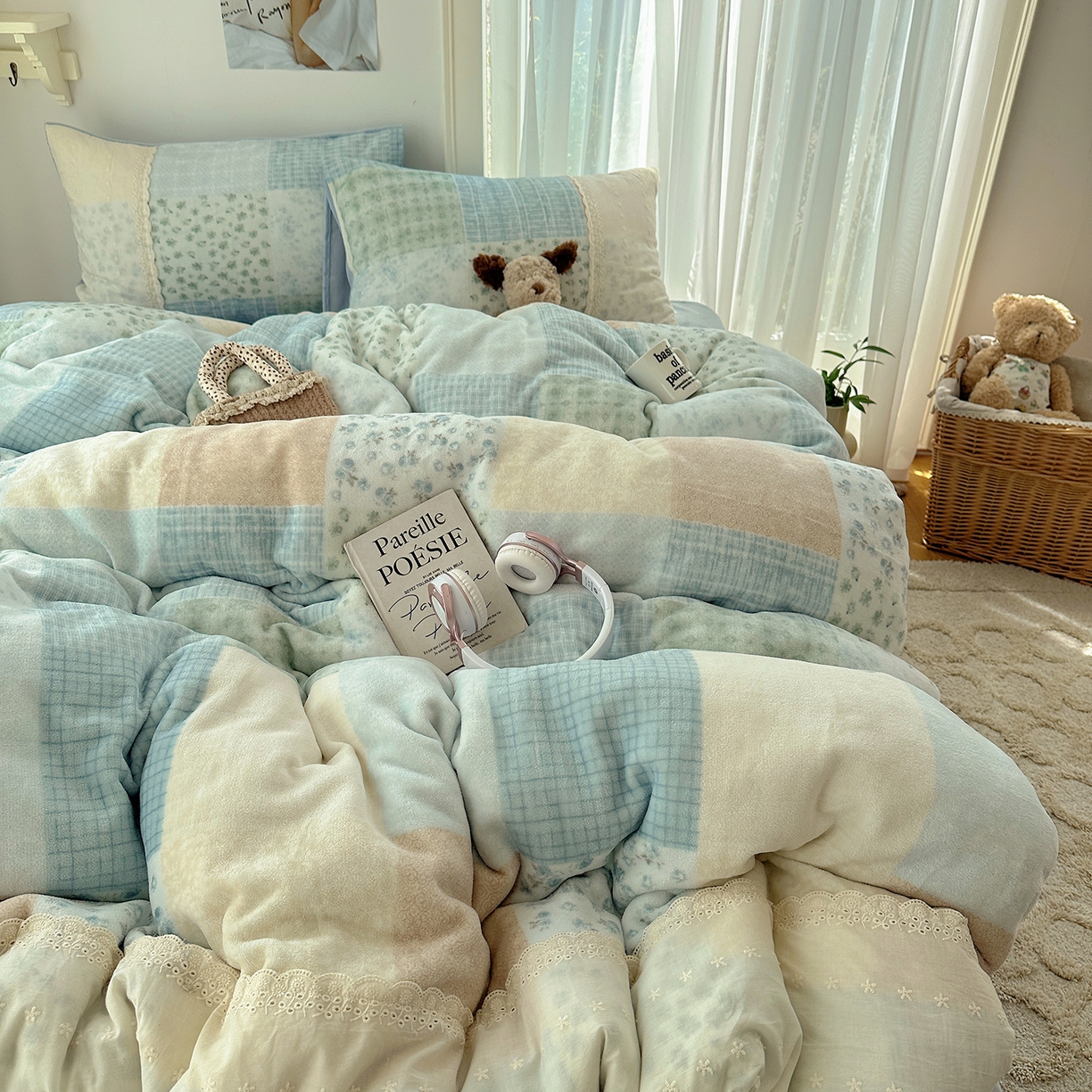 91家纺网 家纺一手货源 找家纺 桃子家居 2025新款A类蕾丝纯棉花边工艺花卉复古碎花加厚花边牛奶绒系列四件套 绒-蕾丝山野