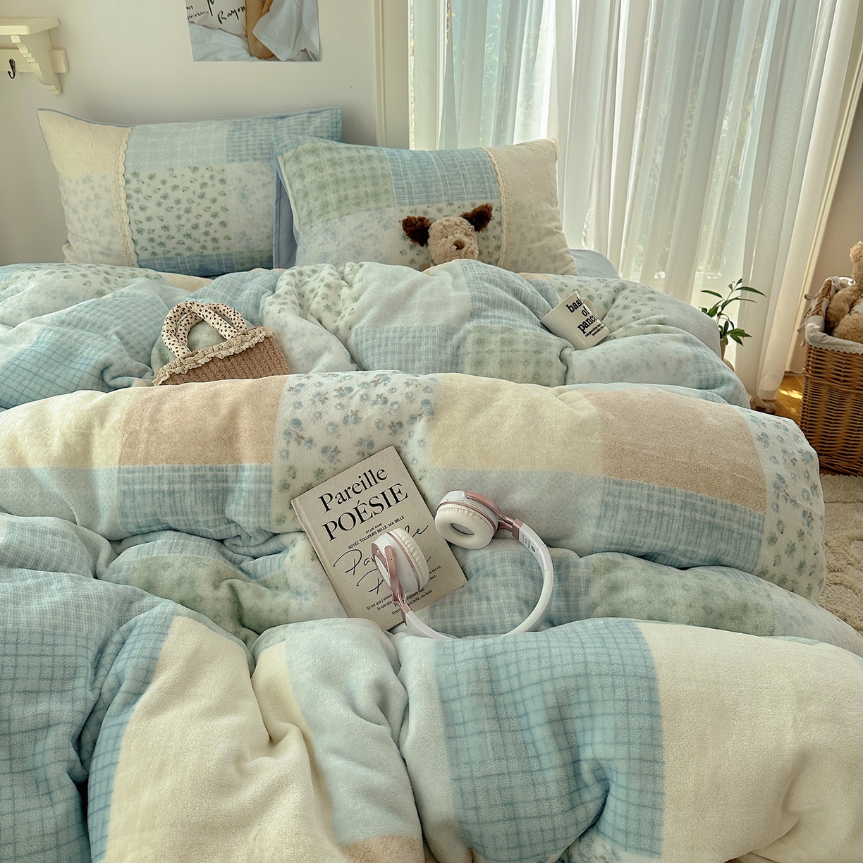 91家纺网 家纺一手货源 找家纺 桃子家居 2025新款A类蕾丝纯棉花边工艺花卉复古碎花加厚花边牛奶绒系列四件套 绒-蕾丝山野