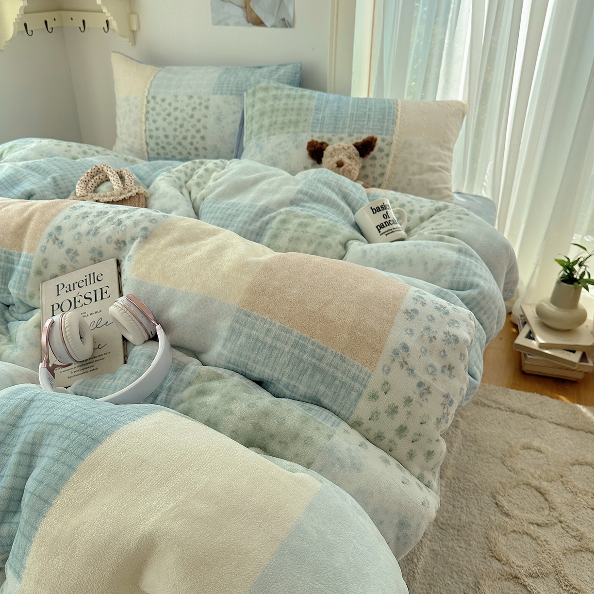 91家纺网 家纺一手货源 找家纺 桃子家居 2025新款A类蕾丝纯棉花边工艺花卉复古碎花加厚花边牛奶绒系列四件套 绒-蕾丝山野