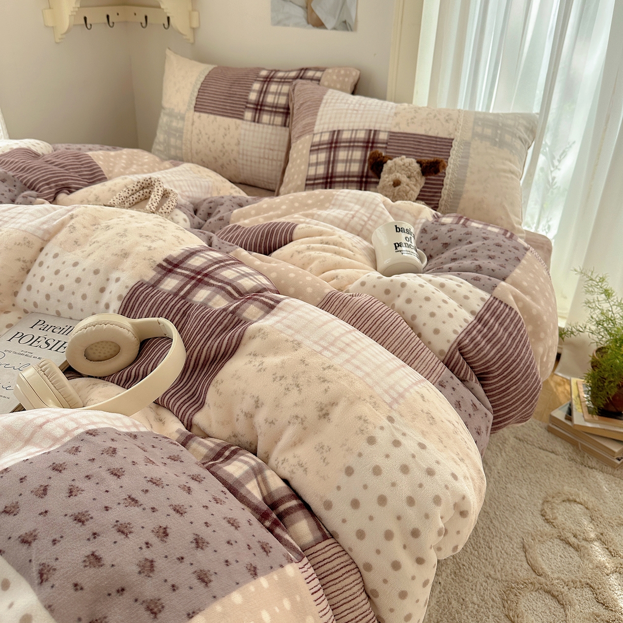 91家纺网 家纺一手货源 找家纺 桃子家居 2025新款A类蕾丝纯棉花边工艺花卉复古碎花加厚花边牛奶绒系列四件套 绒-蕾丝锡兰