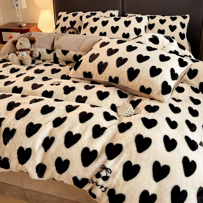 91家纺网 家纺一手货源 找家纺 金梦拉 2025直播爆款A类加厚兔绒印花系列四件套爱心咖