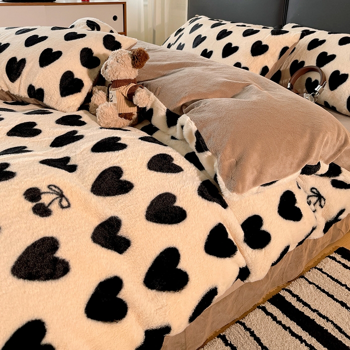 91家纺网 家纺一手货源 找家纺 金梦拉 2025直播爆款A类加厚兔绒印花系列四件套爱心咖