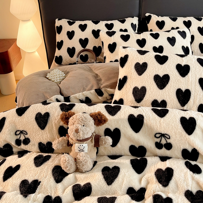 91家纺网 家纺一手货源 找家纺 金梦拉 2025直播爆款A类加厚兔绒印花系列四件套爱心咖