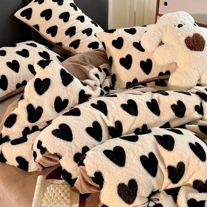 91家纺网 家纺一手货源 找家纺 金梦拉 2025直播爆款A类加厚兔绒印花系列四件套爱心咖