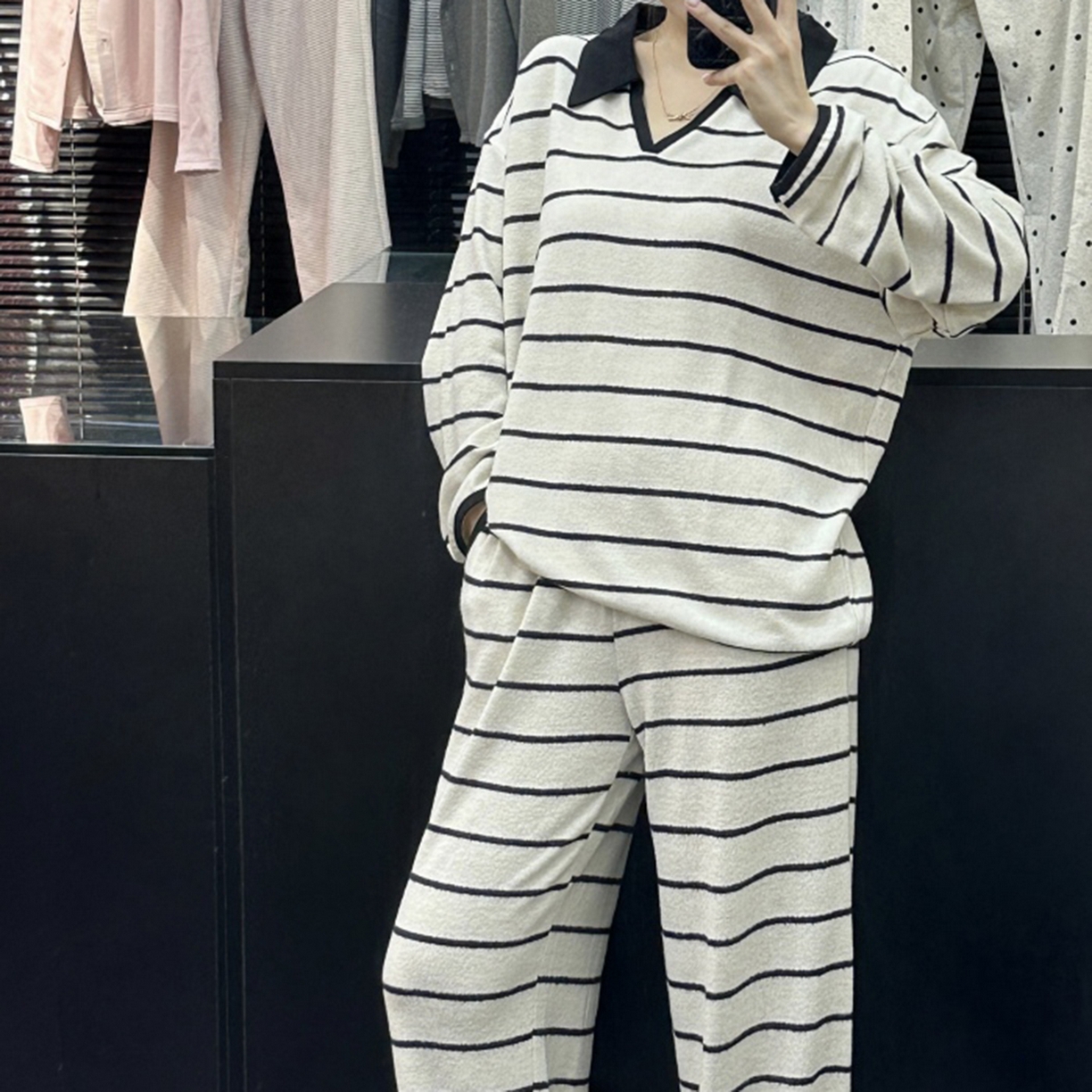 91家纺网 家纺一手货源 找家纺 妍景家居生活馆 2025新款复古翻领条纹款 杏色