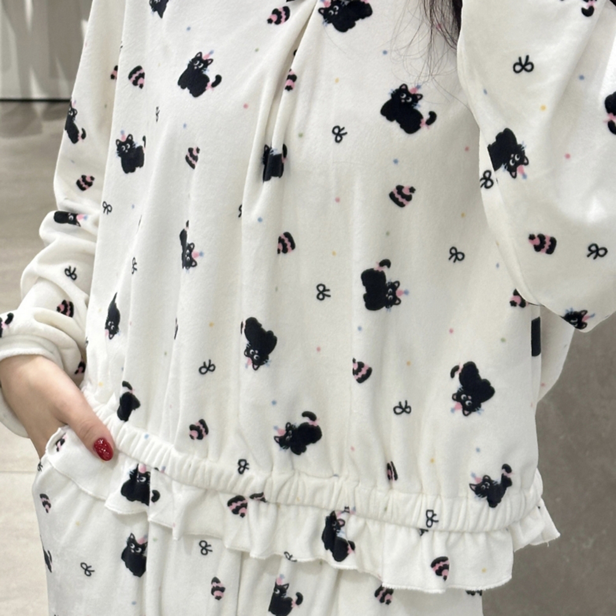 91家纺网 家纺一手货源 找家纺 （总）妍景家居生活馆 2025新款海岛绒猫咪开衫套装