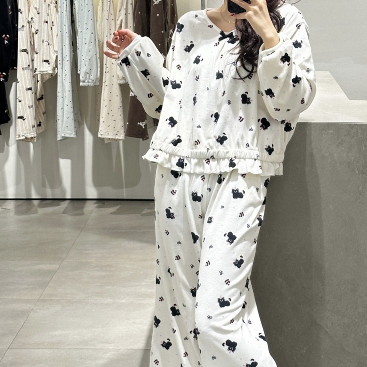 91家纺网 家纺一手货源 找家纺 （总）妍景家居生活馆 2025新款海岛绒猫咪开衫套装