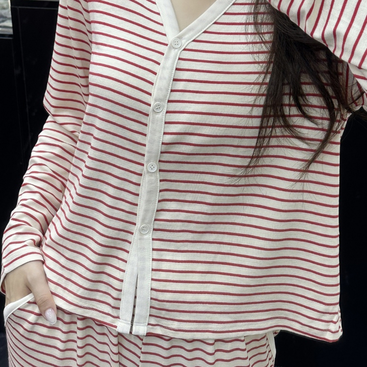 91家纺网 家纺一手货源 找家纺 （总）妍景家居生活馆 2025新款撞色条纹款开衫