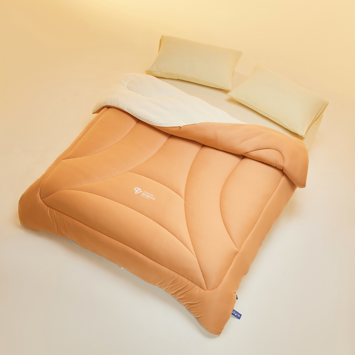 91家纺网 家纺一手货源 找家纺 玛德琳 2025新款10A中科抗菌深睡云朵被子被芯-无影图 暖阳橙