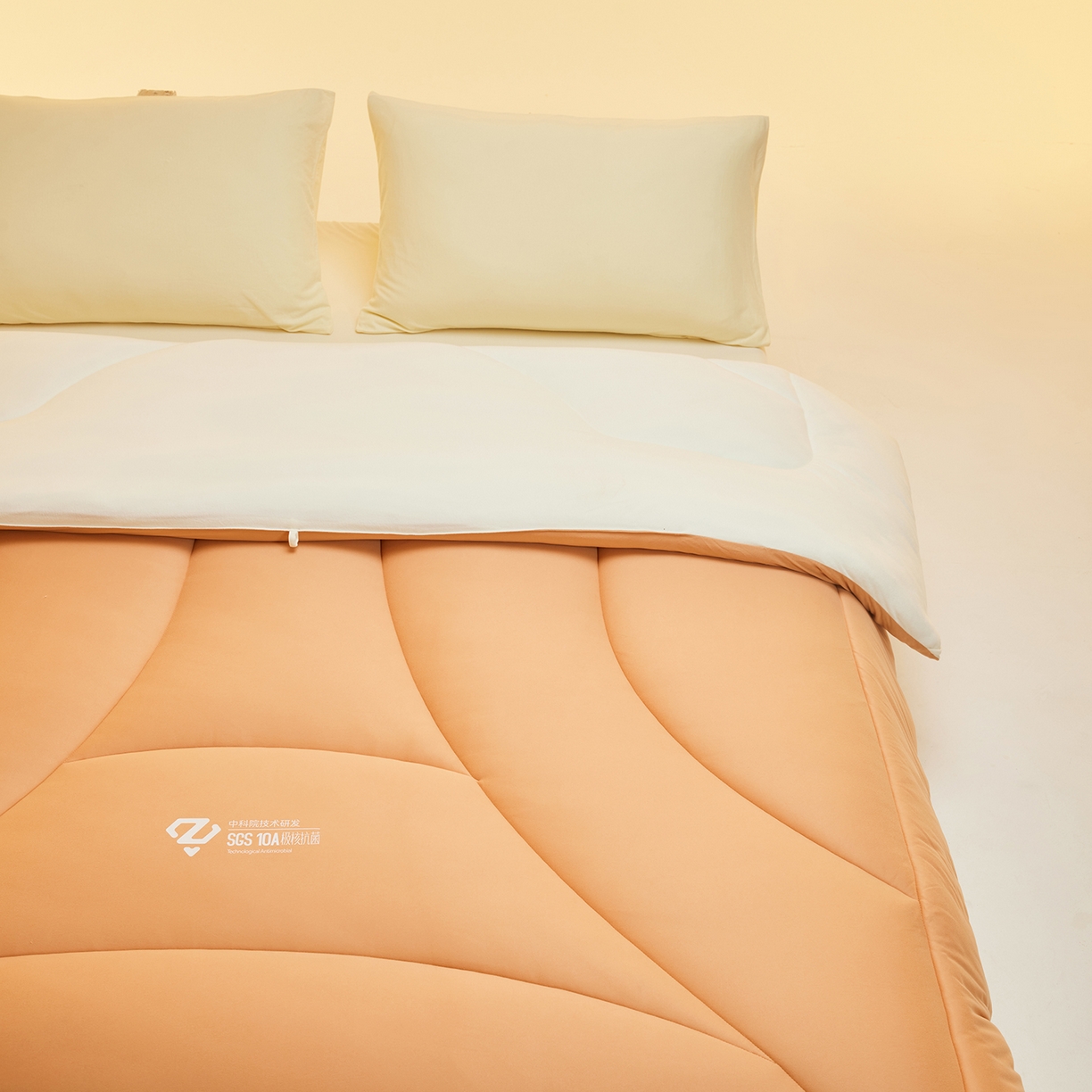 91家纺网 家纺一手货源 找家纺 玛德琳 2025新款10A中科抗菌深睡云朵被子被芯-无影图 暖阳橙