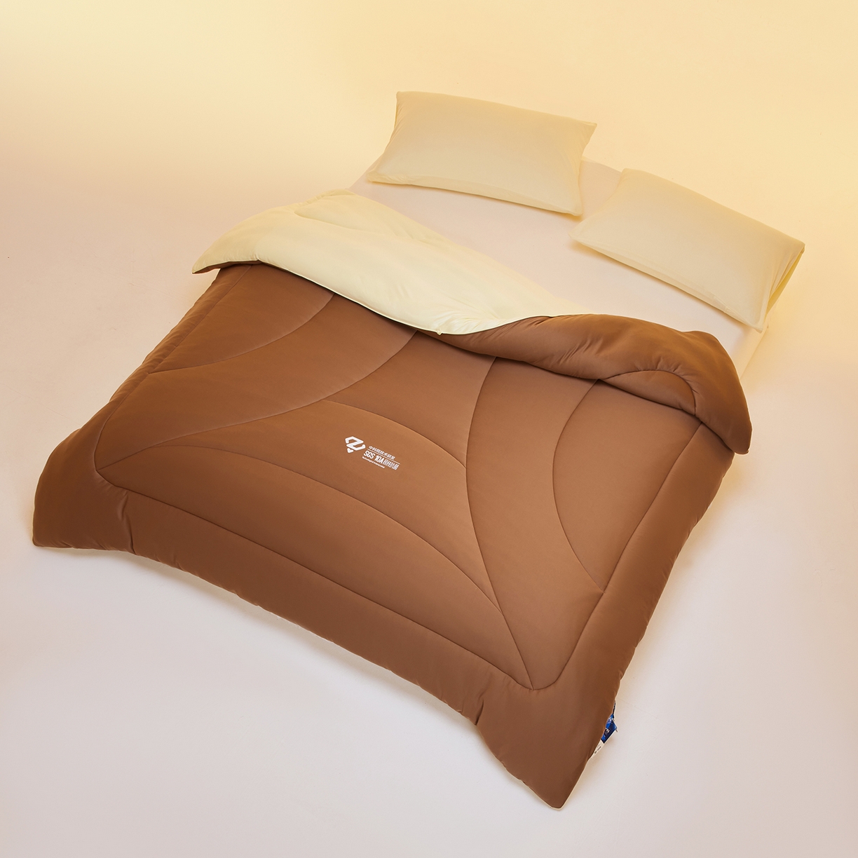 91家纺网 家纺一手货源 找家纺 玛德琳 2025新款10A中科抗菌深睡云朵被子被芯-无影图 摩卡慕斯