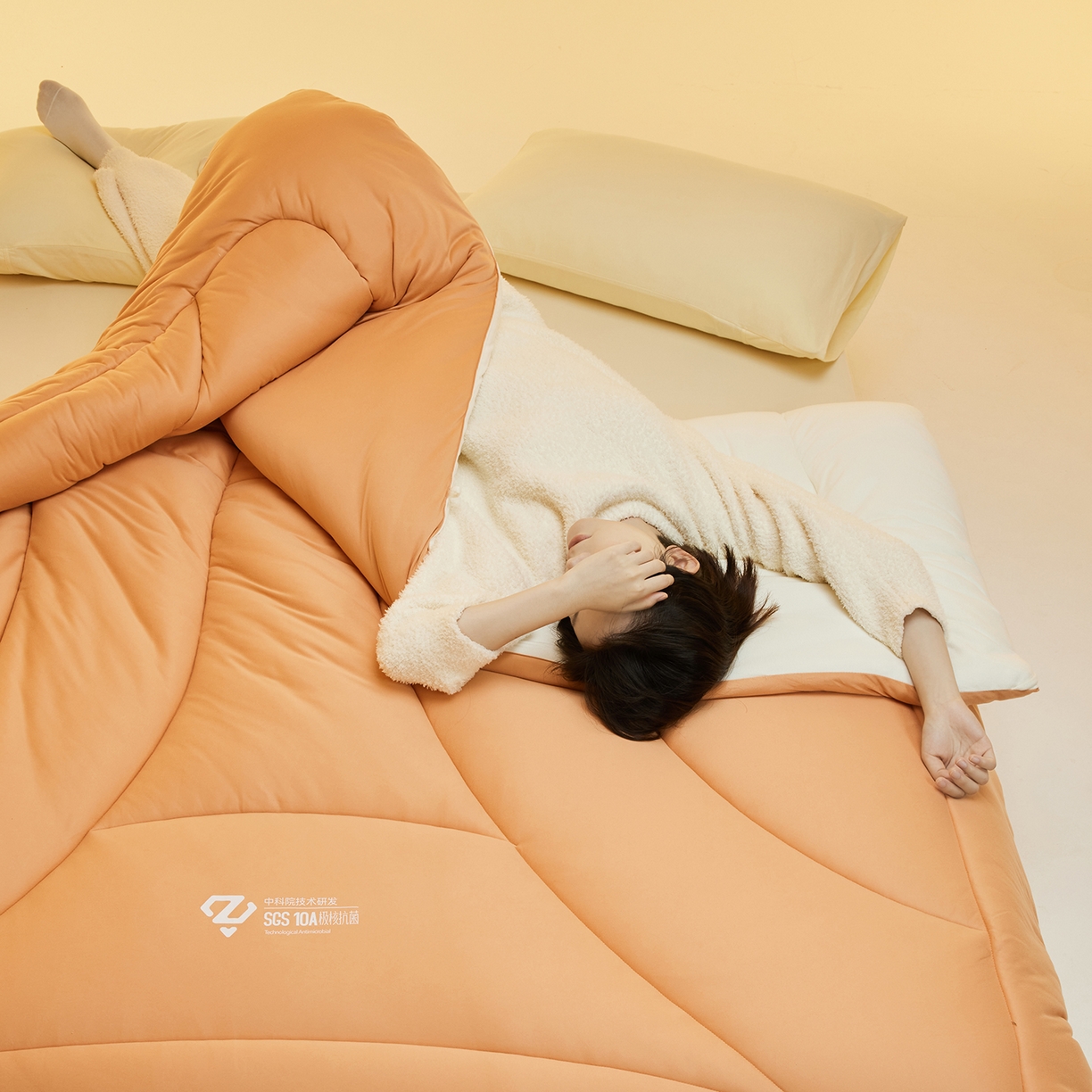 91家纺网 家纺一手货源 找家纺 玛德琳 2025新款10A中科抗菌深睡云朵被子被芯-无影图 暖阳橙