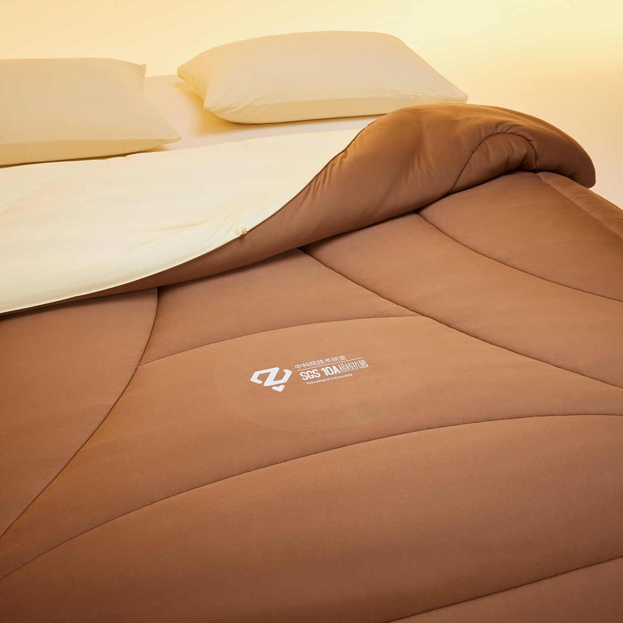 91家纺网 家纺一手货源 找家纺 玛德琳 2025新款10A中科抗菌深睡云朵被子被芯-无影图 摩卡慕斯