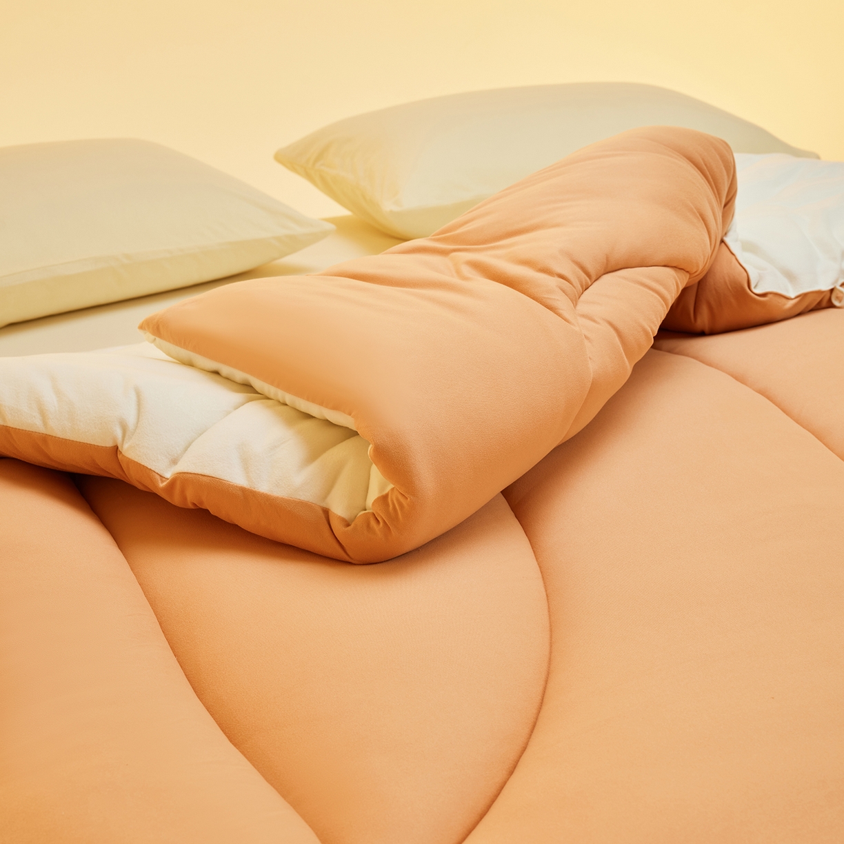 91家纺网 家纺一手货源 找家纺 玛德琳 2025新款10A中科抗菌深睡云朵被子被芯-无影图 暖阳橙