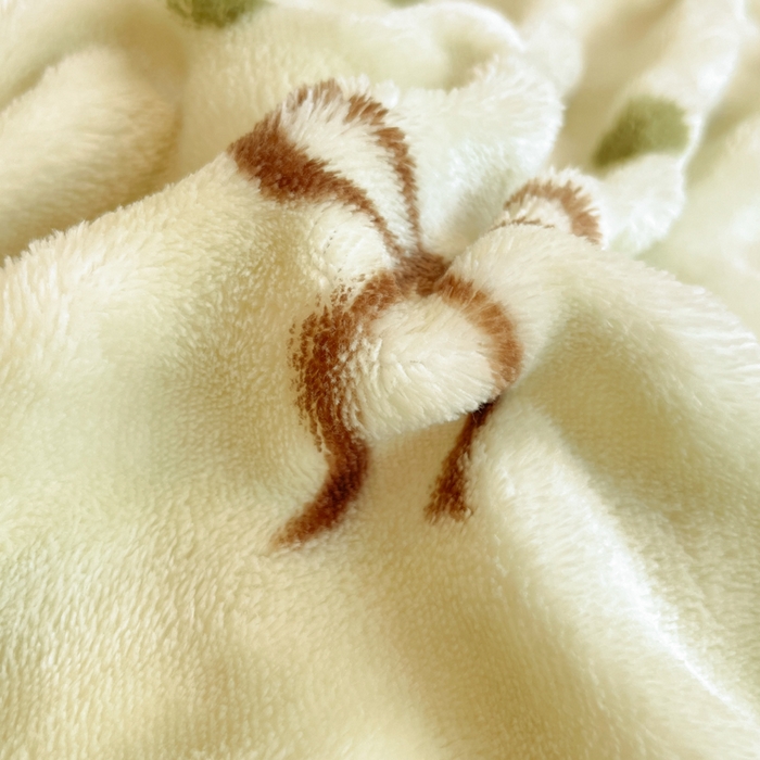 91家纺网 家纺一手货源 找家纺 柒月家居 2025新款时尚印花泡泡绒加厚保暖四件套套件 爱心绿