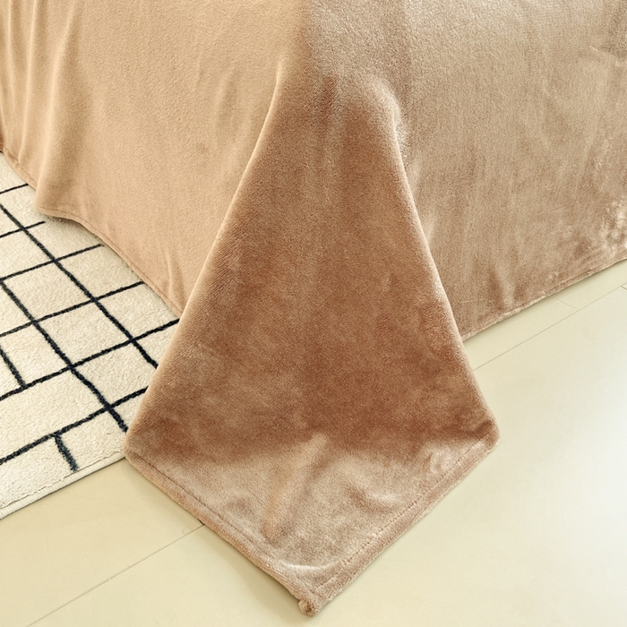 91家纺网 家纺一手货源 找家纺 柒月家居 2025新款时尚印花泡泡绒加厚保暖四件套套件 简约波浪