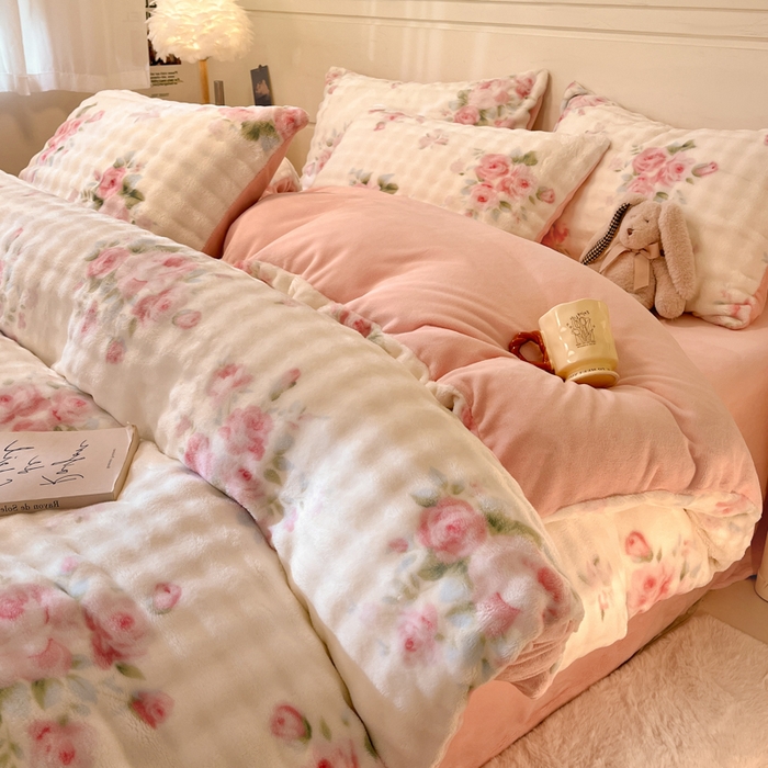 91家纺网 家纺一手货源 找家纺 柒月家居 2025新款时尚印花泡泡绒加厚保暖四件套套件 泡泡-繁花