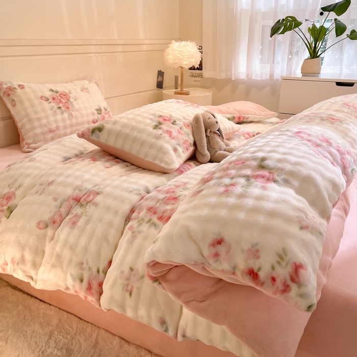 91家纺网 家纺一手货源 找家纺 柒月家居 2025新款时尚印花泡泡绒加厚保暖四件套套件 泡泡-繁花