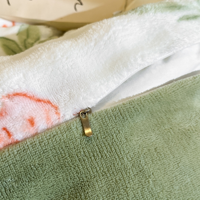 91家纺网 家纺一手货源 找家纺 柒月家居 2025新款时尚印花泡泡绒加厚保暖四件套套件 泡泡-绿叶兔