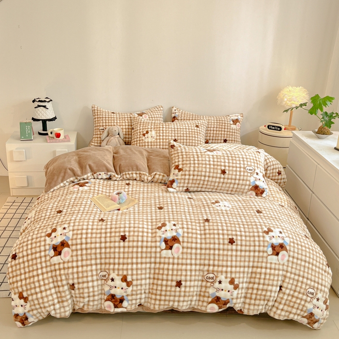 91家纺网 家纺一手货源 找家纺 柒月家居 2025新款时尚印花泡泡绒加厚保暖四件套套件 棕格KT