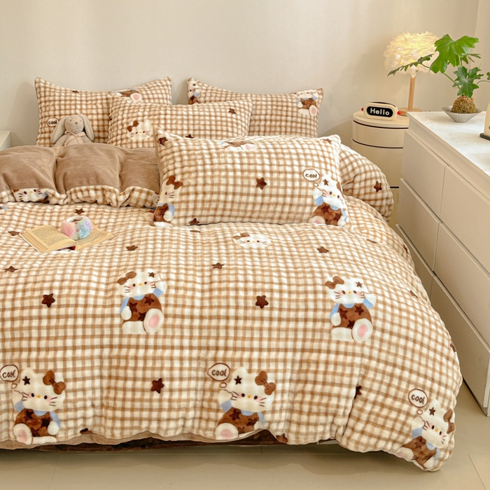 91家纺网 家纺一手货源 找家纺 柒月家居 2025新款时尚印花泡泡绒加厚保暖四件套套件 棕格KT