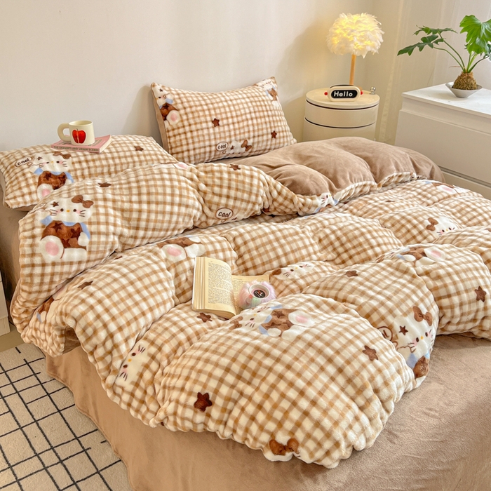 91家纺网 家纺一手货源 找家纺 柒月家居 2025新款时尚印花泡泡绒加厚保暖四件套套件 棕格KT