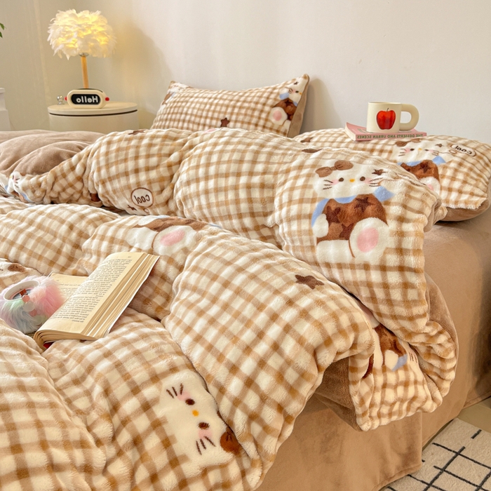 91家纺网 家纺一手货源 找家纺 柒月家居 2025新款时尚印花泡泡绒加厚保暖四件套套件 棕格KT