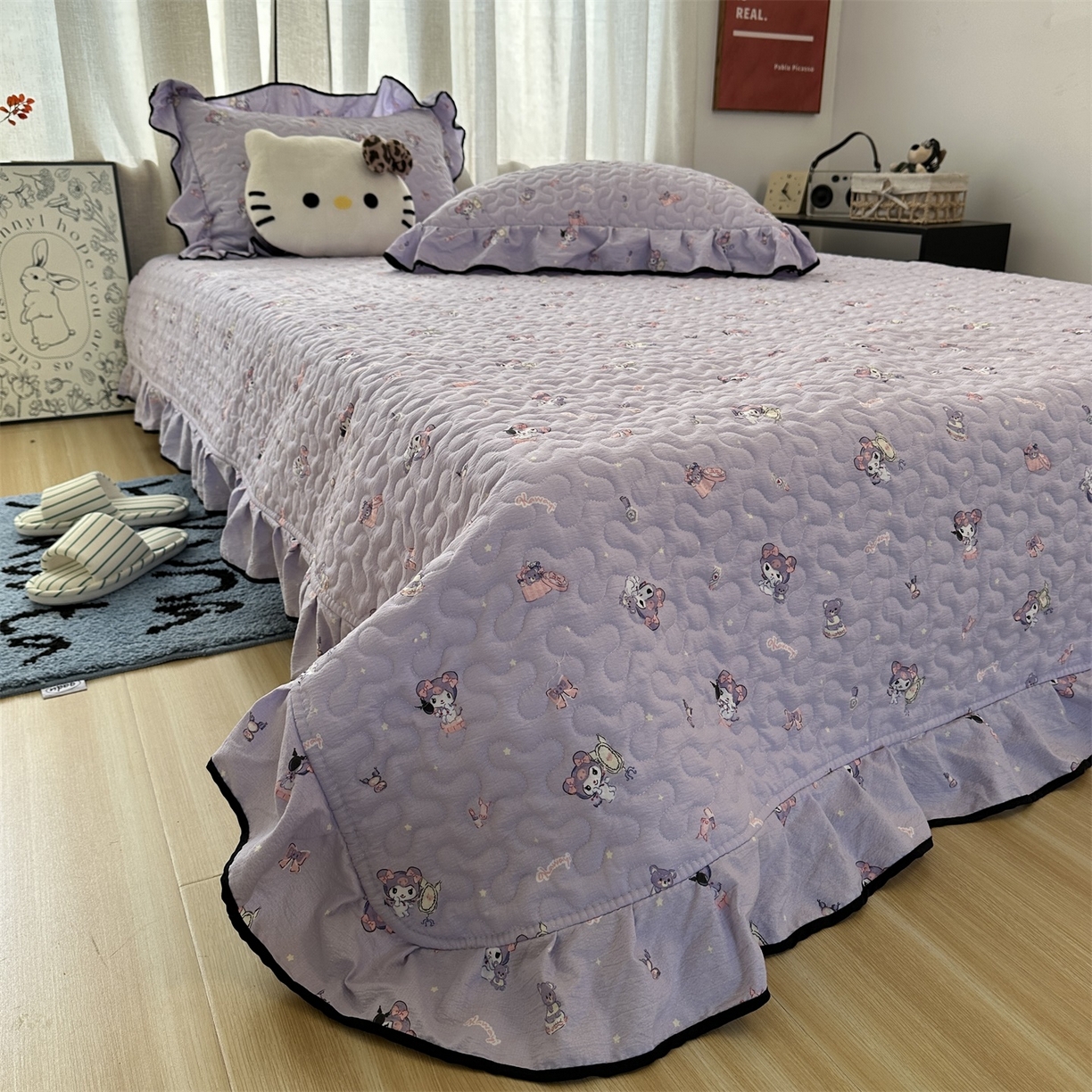 91家纺网 家纺一手货源 找家纺 （总）优色良品家纺 2025新款三丽鸥正版授权花边款卡通加棉床盖三件套