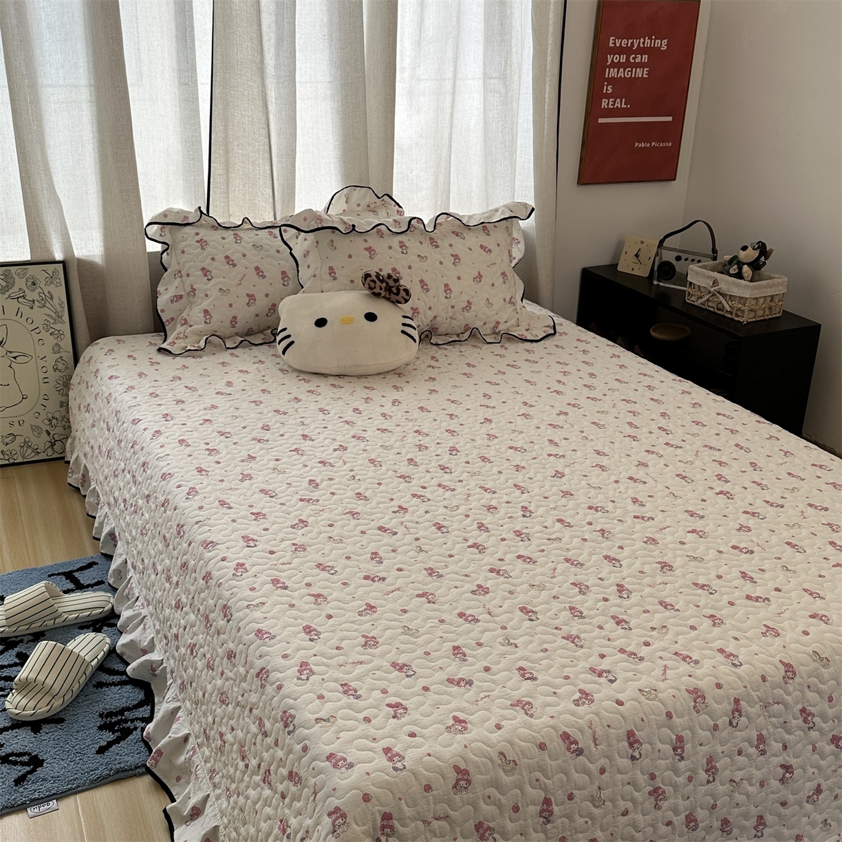 91家纺网 家纺一手货源 找家纺 （总）优色良品家纺 2025新款三丽鸥正版授权花边款卡通加棉床盖三件套