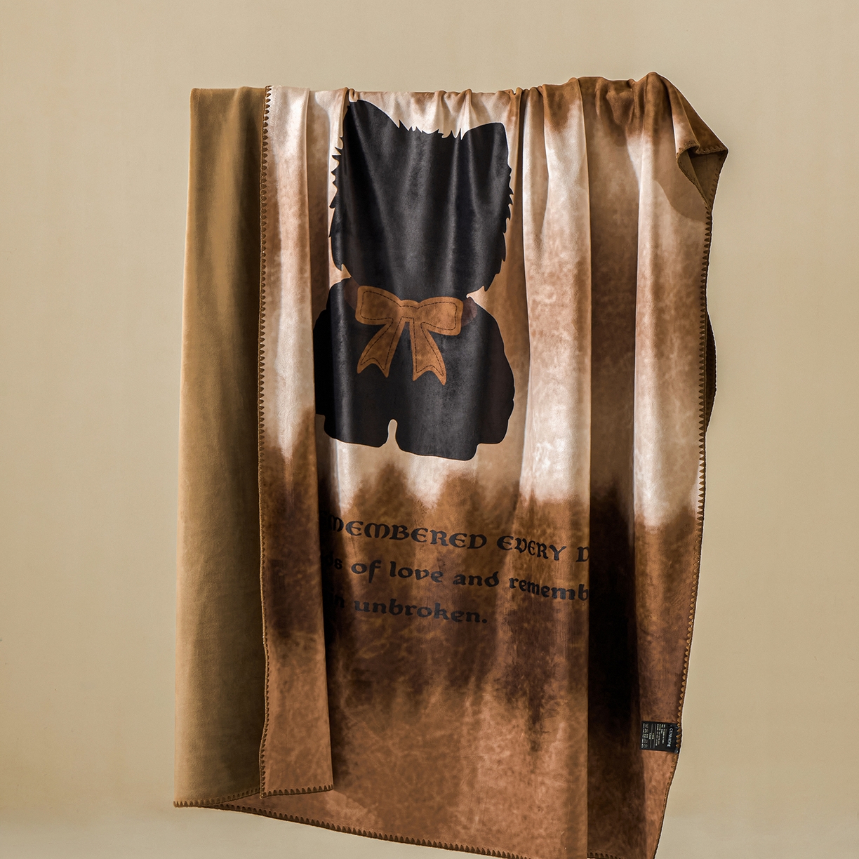 91家纺网 家纺一手货源 找家纺 （总）禧禾 2025新款300g氨超锦狐绒数码印花毛毯-布纹西高地