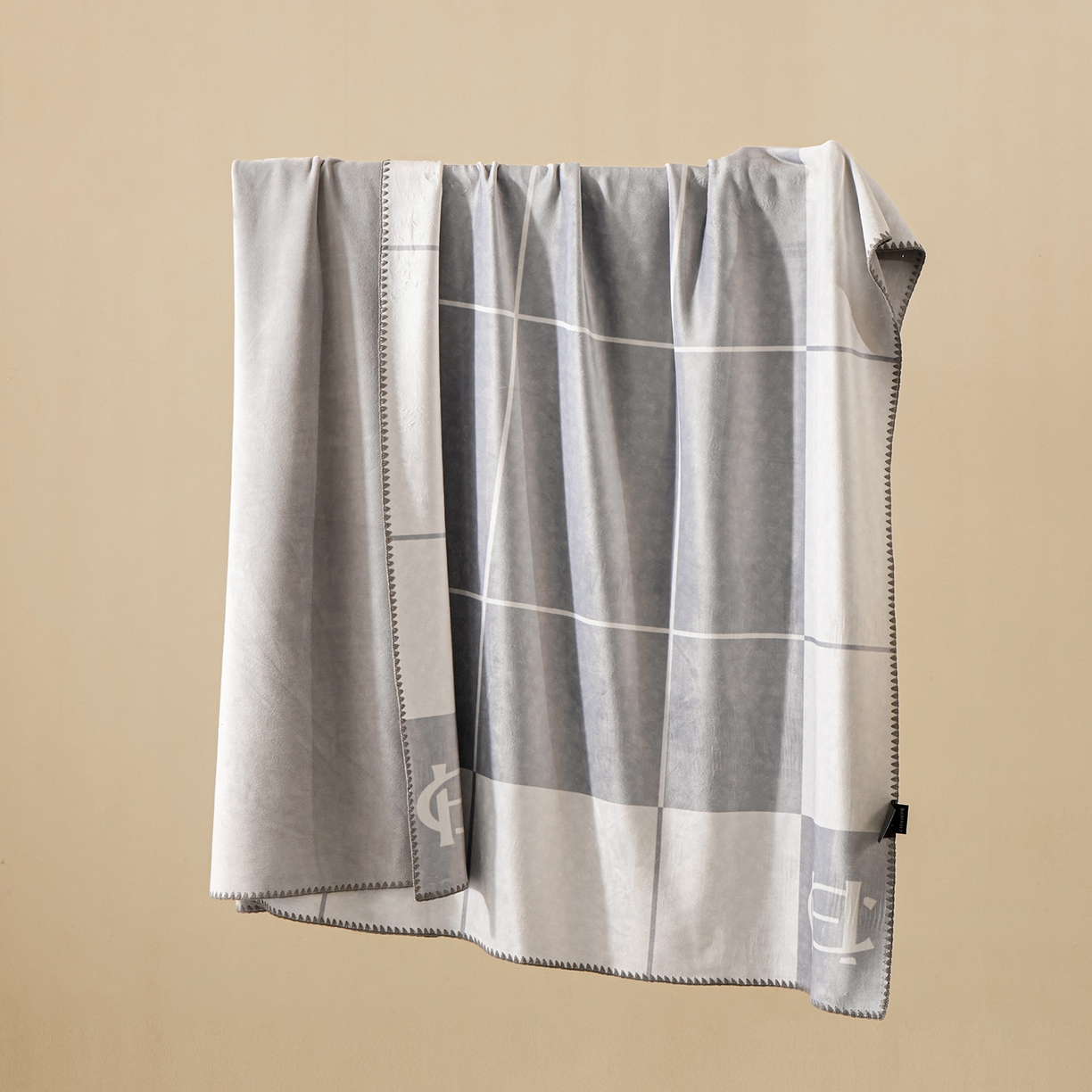 91家纺网 家纺一手货源 找家纺 （总）禧禾 2025新款300g氨超锦狐绒数码印花毛毯-奥利安