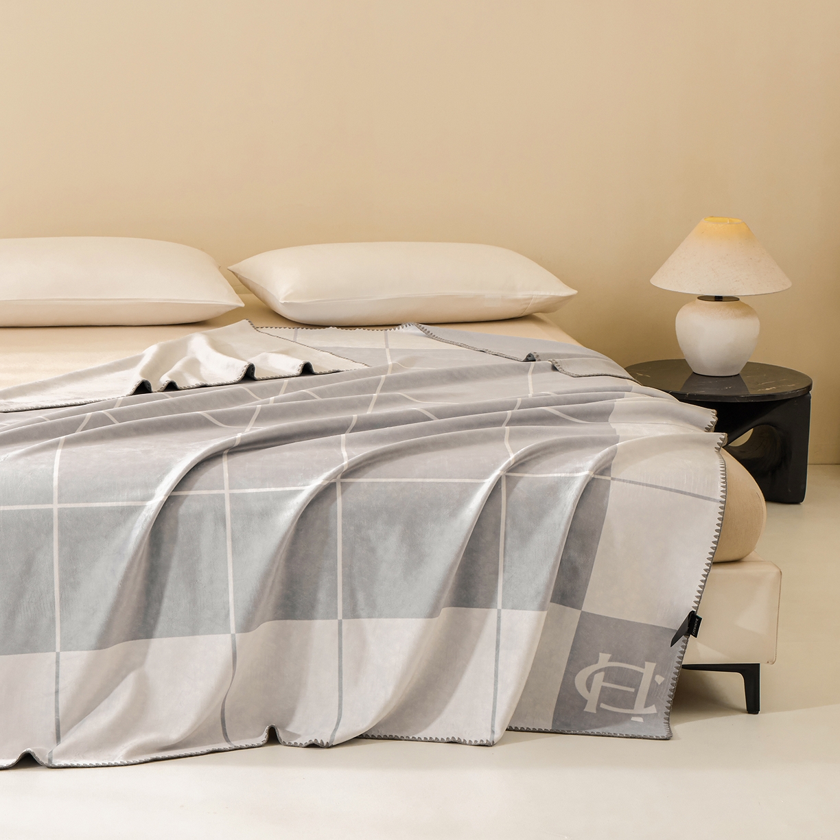 91家纺网 家纺一手货源 找家纺 （总）禧禾 2025新款300g氨超锦狐绒数码印花毛毯-奥利安