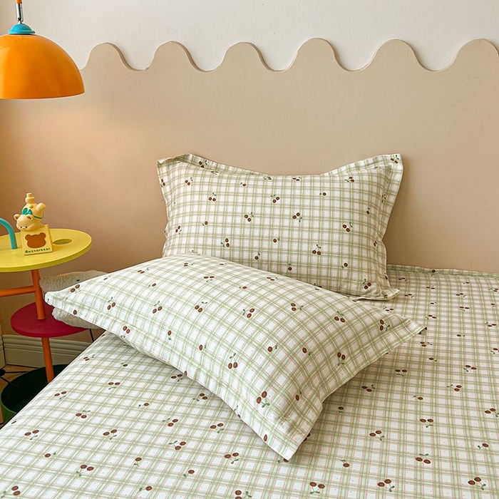 91家纺网 家纺一手货源 找家纺 名优家纺 2025新款12868全棉印花外贸床笠 酸甜樱桃