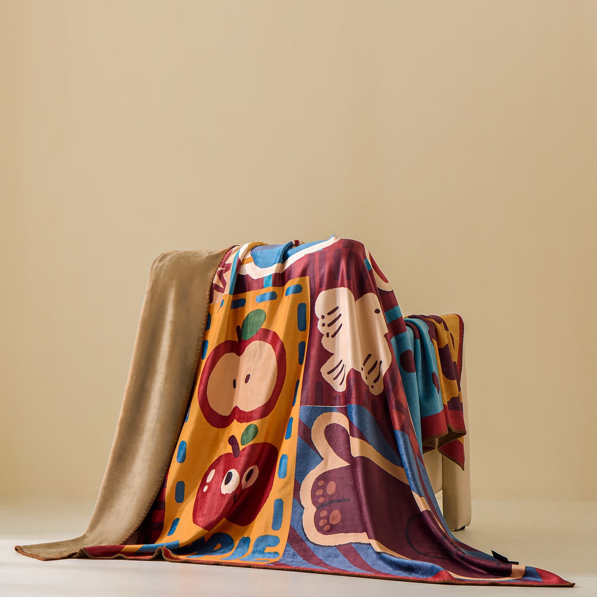 91家纺网 家纺一手货源 找家纺 （总）禧禾 2025新款PE高分子A类泡小豆刺绣床裙冷感席三件套-兰蝶秘境