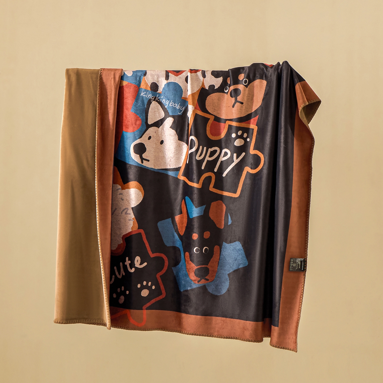 91家纺网 家纺一手货源 找家纺 （总）禧禾 2025新款300g氨超锦狐绒数码印花毛毯-墨镜稻哥