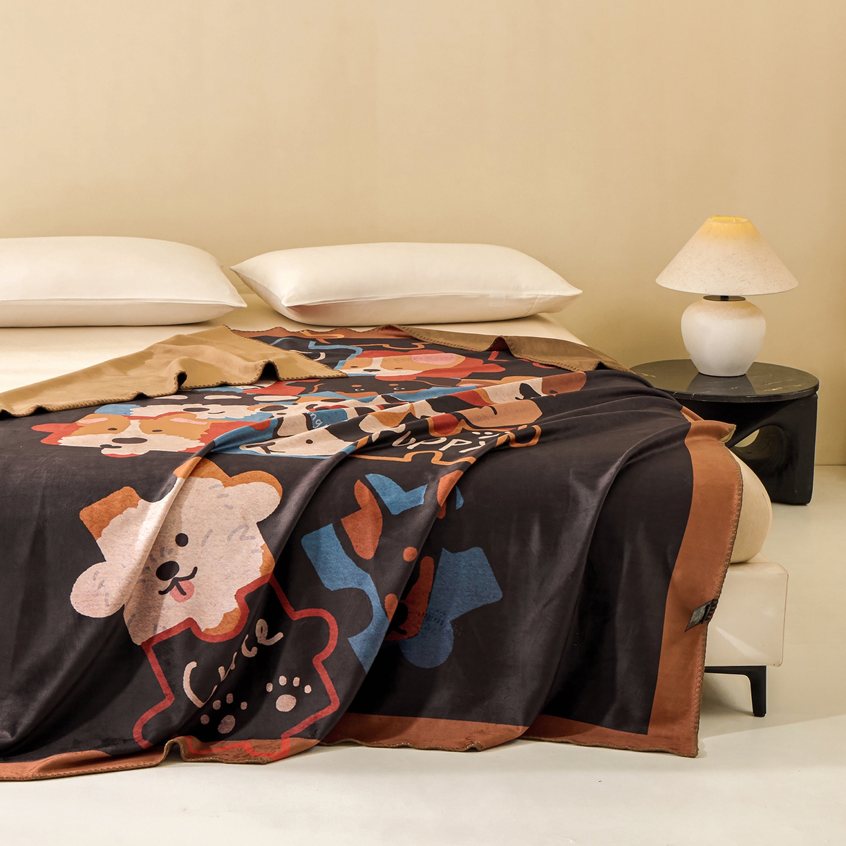 91家纺网 家纺一手货源 找家纺 （总）禧禾 2025新款300g氨超锦狐绒数码印花毛毯-墨镜稻哥