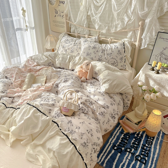 91家纺网 家纺一手货源 找家纺 阿曼达 2025新款韩系法式慵懒氛围感印花泡芙花边四件套（专版花型）-樱花泡芙 樱花泡芙-花园