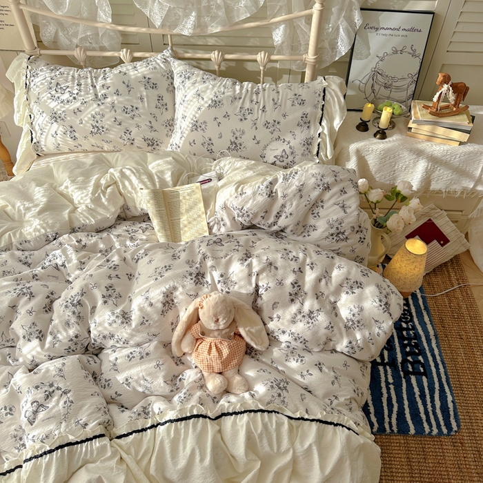 91家纺网 家纺一手货源 找家纺 阿曼达 2025新款韩系法式慵懒氛围感印花泡芙花边四件套（专版花型）-樱花泡芙 樱花泡芙-花园