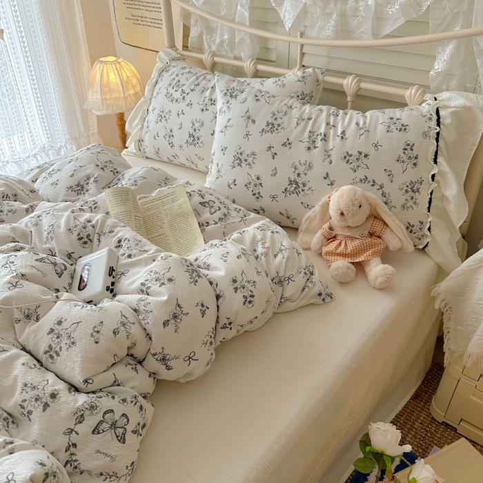 91家纺网 家纺一手货源 找家纺 阿曼达 2025新款韩系法式慵懒氛围感印花泡芙花边四件套（专版花型）-樱花泡芙 樱花泡芙-花园