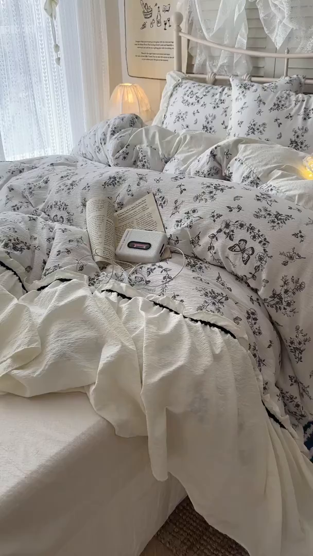 91家纺网 家纺一手货源 找家纺 阿曼达 2025新款韩系法式慵懒氛围感印花泡芙花边四件套（专版花型）-樱花泡芙 樱花泡芙-花园