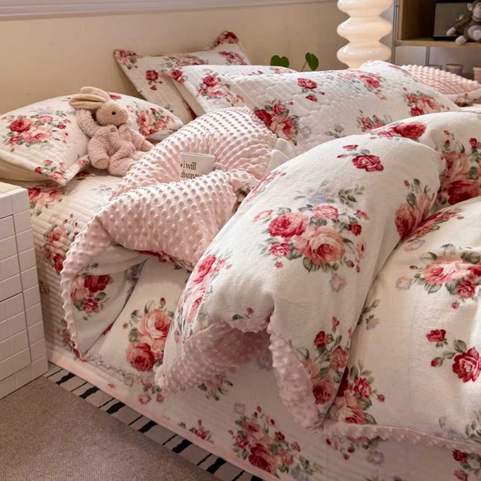 91家纺网 家纺一手货源 找家纺 （总）佰亿莱 2025新款牛奶绒豆豆绒印花床盖四件套