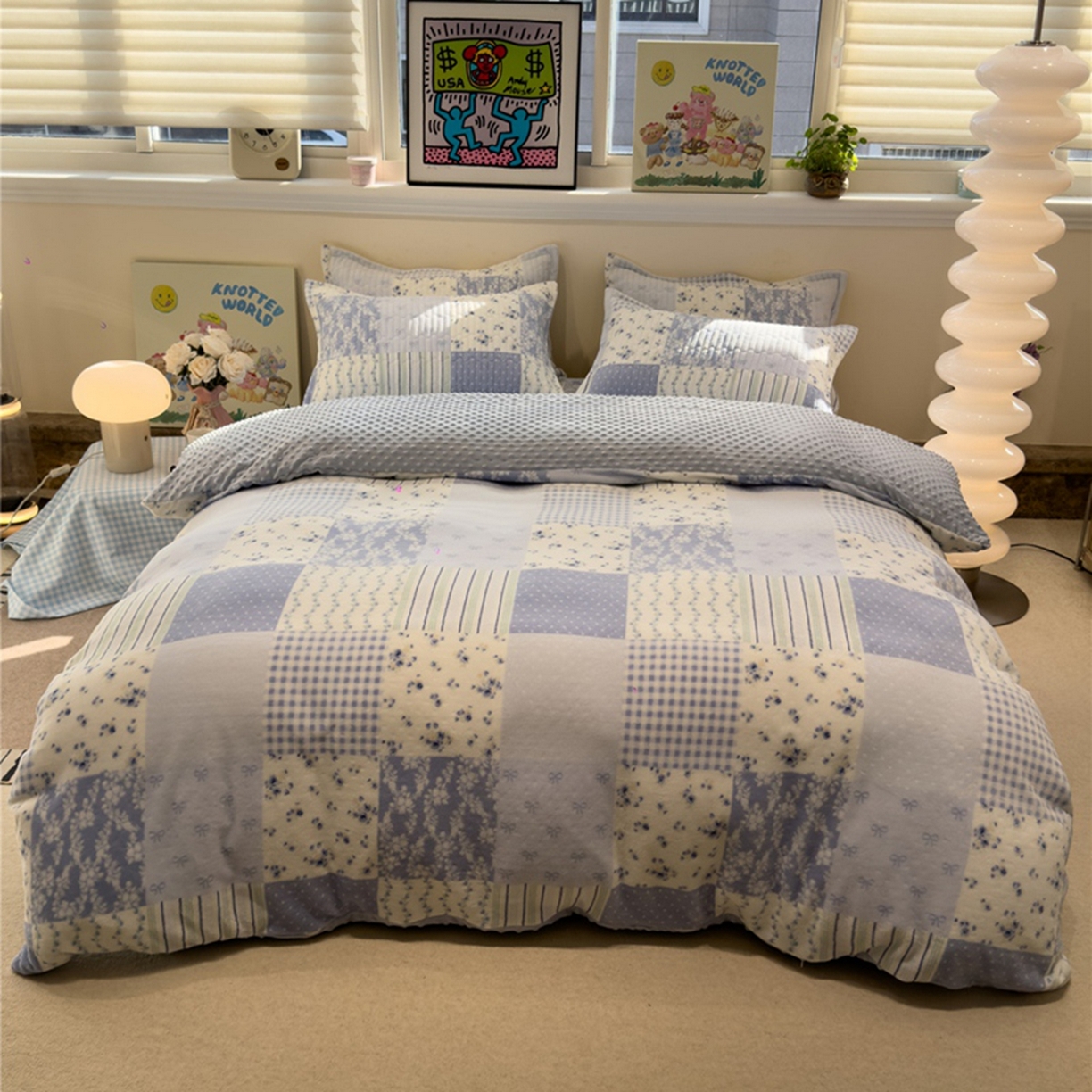 91家纺网 家纺一手货源 找家纺 佰亿莱 2026新款牛奶绒豆豆绒印花床盖四件套 百富蓝