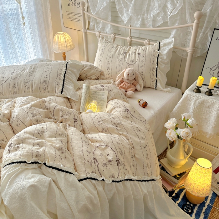 91家纺网 家纺一手货源 找家纺 阿曼达 2025新款韩系法式慵懒氛围感印花泡芙花边四件套（专版花型）-樱花泡芙 樱花泡芙-香榭