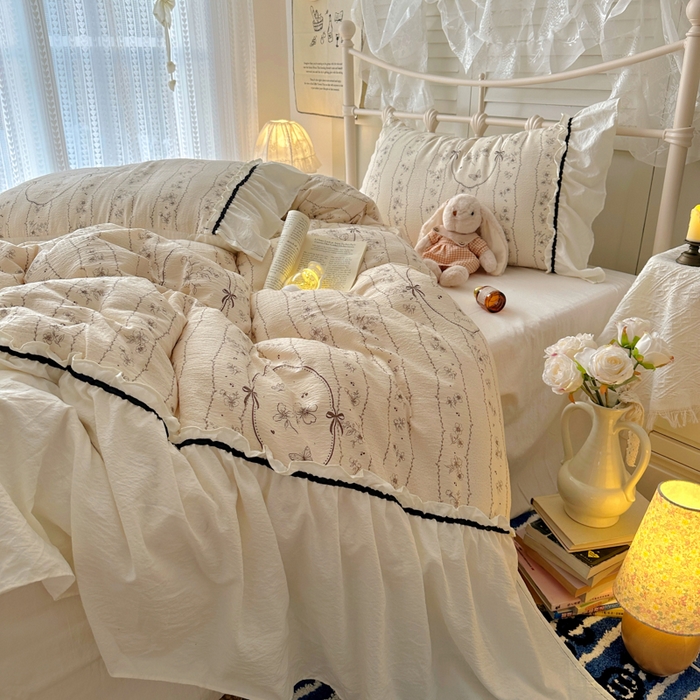 91家纺网 家纺一手货源 找家纺 阿曼达 2025新款韩系法式慵懒氛围感印花泡芙花边四件套（专版花型）-樱花泡芙 樱花泡芙-香榭