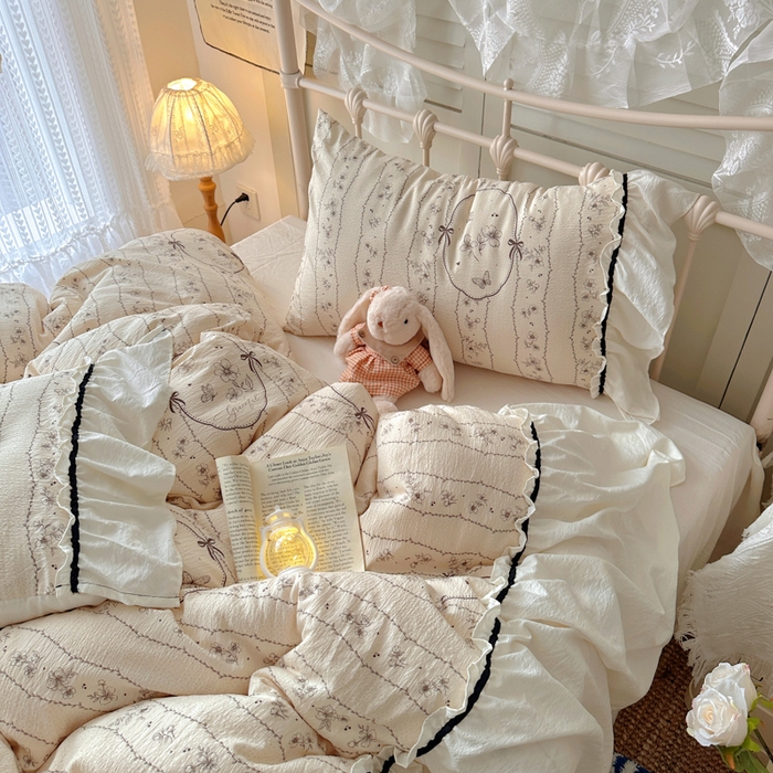 91家纺网 家纺一手货源 找家纺 阿曼达 2025新款韩系法式慵懒氛围感印花泡芙花边四件套（专版花型）-樱花泡芙 樱花泡芙-香榭