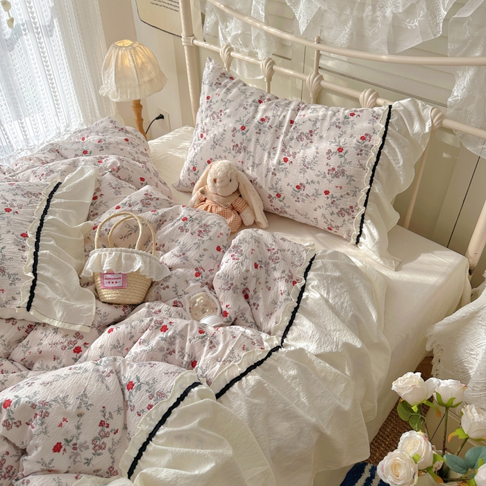 91家纺网 家纺一手货源 找家纺 阿曼达 2025新款韩系法式慵懒氛围感印花泡芙花边四件套（专版花型）-樱花泡芙 樱花泡芙-原里红