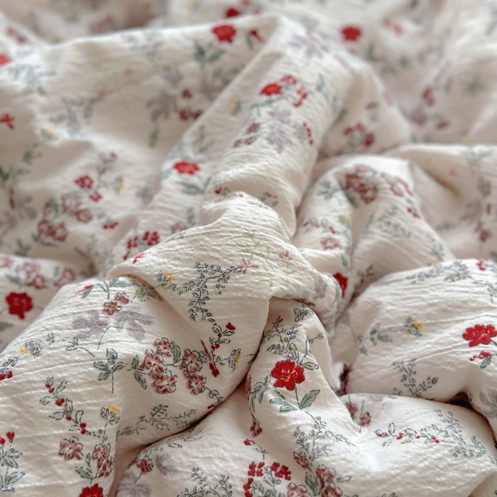 91家纺网 家纺一手货源 找家纺 阿曼达 2025新款韩系法式慵懒氛围感印花泡芙花边四件套（专版花型）-樱花泡芙 樱花泡芙-原里红