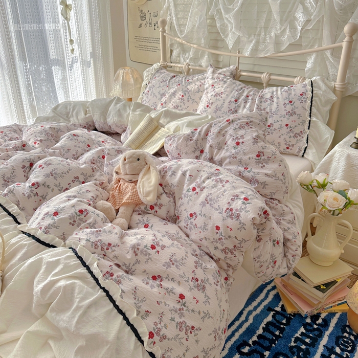 91家纺网 家纺一手货源 找家纺 阿曼达 2025新款韩系法式慵懒氛围感印花泡芙花边四件套（专版花型）-樱花泡芙 樱花泡芙-原里红
