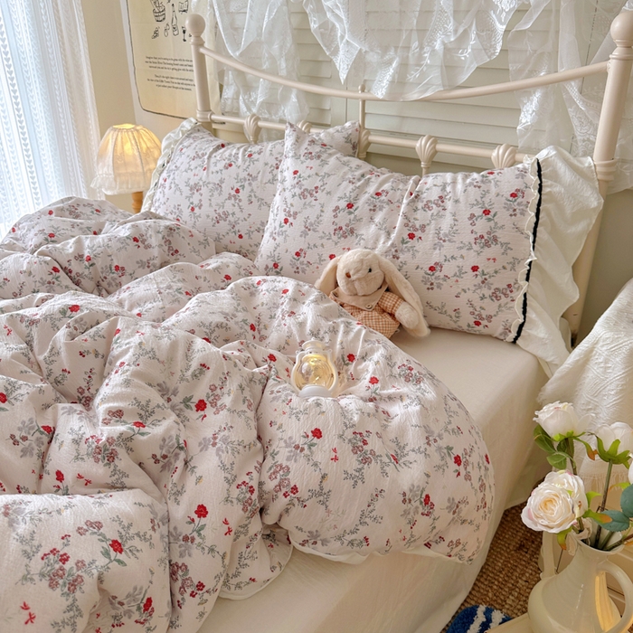 91家纺网 家纺一手货源 找家纺 阿曼达 2025新款韩系法式慵懒氛围感印花泡芙花边四件套（专版花型）-樱花泡芙 樱花泡芙-原里红