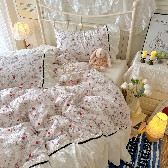 91家纺网 家纺一手货源 找家纺 阿曼达 2025新款韩系法式慵懒氛围感印花泡芙花边四件套（专版花型）-樱花泡芙 樱花泡芙-原里红